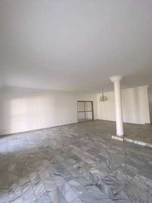 Villa commerciale à louer au Almadi méridien image 5