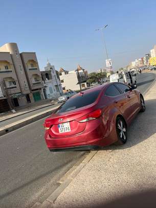 Location voiture Elantra 4 places automatique image 3