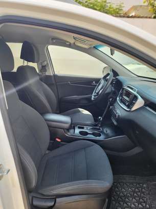 Kia sorento 2017 image 10