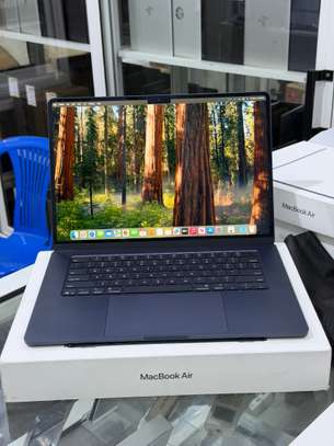 MacBook Air 2025 image 2