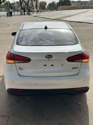 KIA K3 image 9