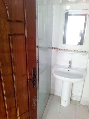 Appartement à louer à Mermoz image 7