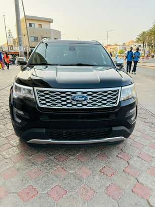 Ford Explorer Limited 2017 image 1
