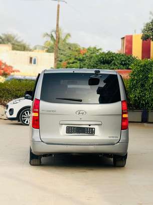 Hyundai Starex 2016 image 10