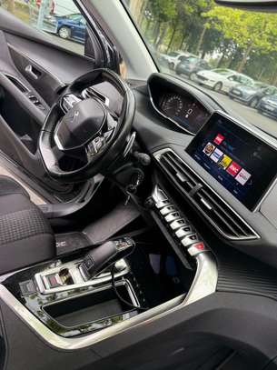 Peugeot 3008 image 4