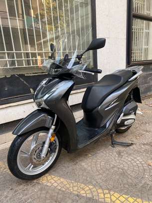 Honda SH125 image 4