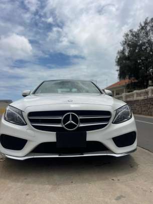 Mercedes C300 image 6