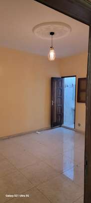 Appartement F3 à louer à Zac mbao image 2
