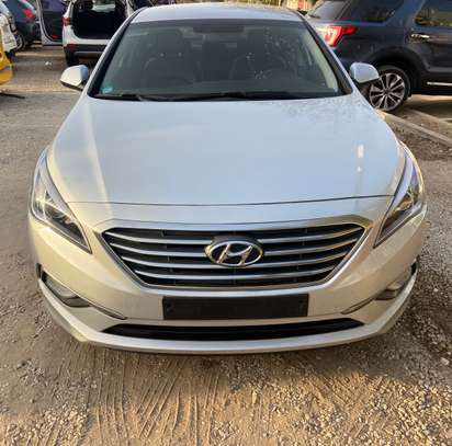 Hyundai image 2