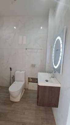 3 CHAMBRES A LOUER A NGOR-ALMADIES image 10