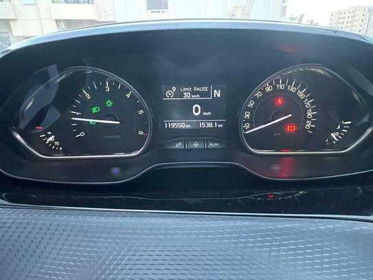 Peugeot 2008 2016 image 3