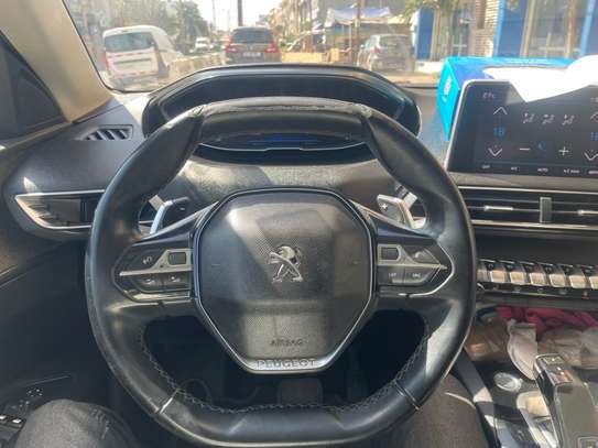 Peugeot 3008 2019 image 9