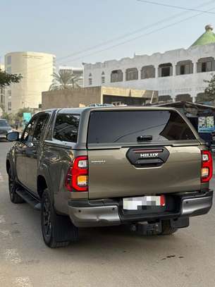 TOYOTA HILUX 2022 image 4
