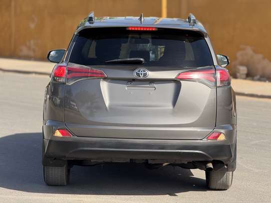TOYOTA RAV4 2016 image 4