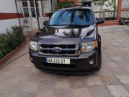 Ford Escape image 2