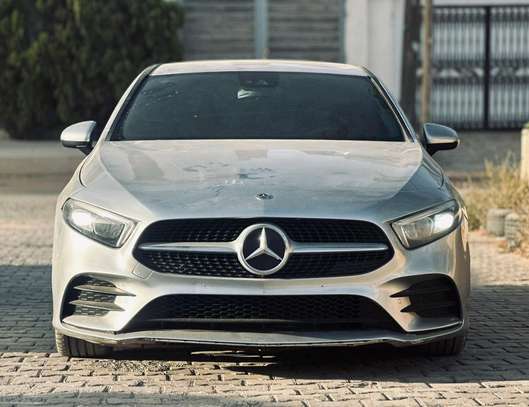 2018 Mercedes A180D image 1