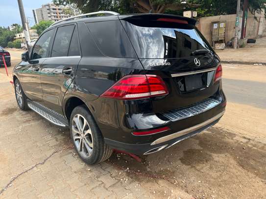 Mercedes Benz GLE 350 image 3