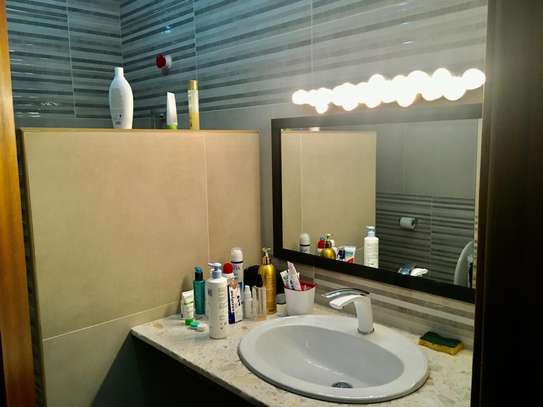 Villa meublée de haut standing avec piscine privée. image 1