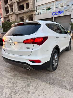 HYUNDAI SANTAFE Année :  *2018* image 10