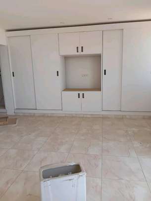 Appartement f4 à louer a Dakar Plateau image 9