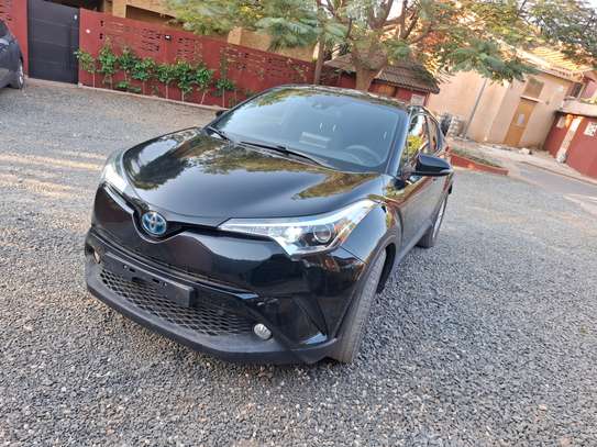 Toyota CHR hybride venant image 2