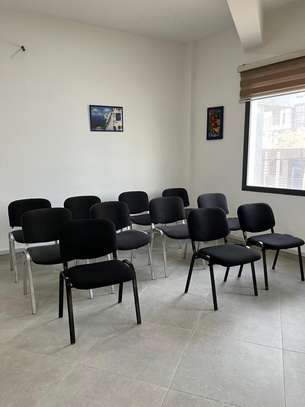 Salle de formation a la Cite Keur Gorgui image 9