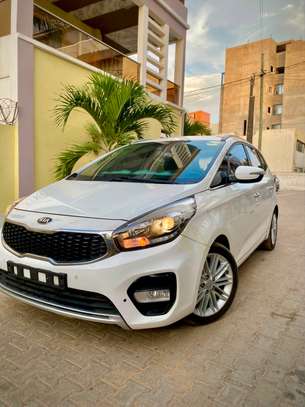 KIA Carens 2017 image 9