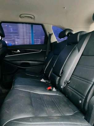 Kia sorento 2017 image 9