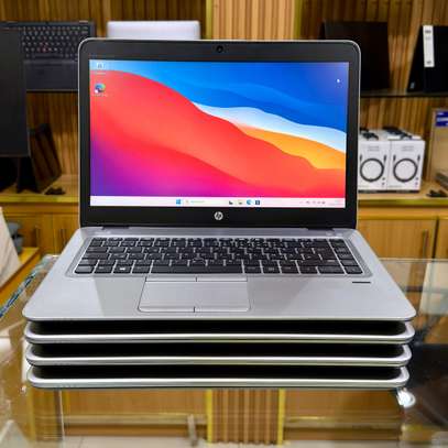 HP elitebook 840 G3 image 2