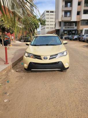 Toyota Rav4 2015 image 1