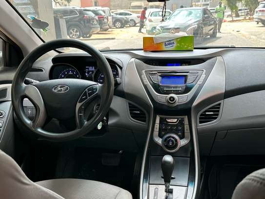 Hyundai elantra image 10