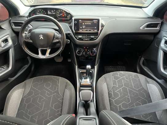 Peugeot 2008 année 2017 image 7