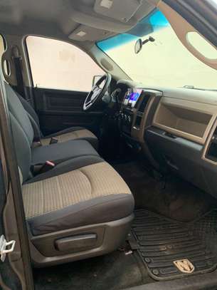 DODGE RAM 1500 image 8