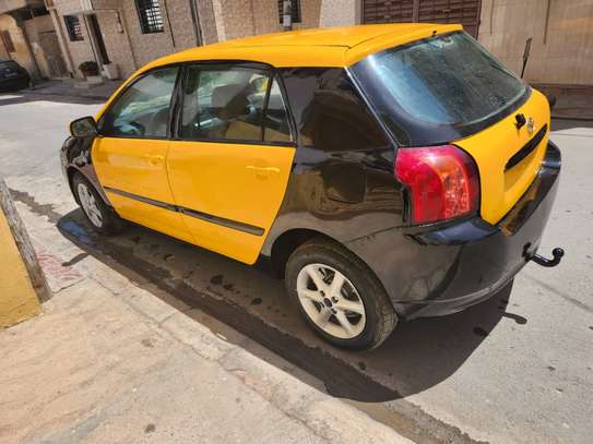 TOYOTA COROLLA image 9