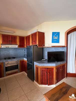 Chambre meublé à saly image 3