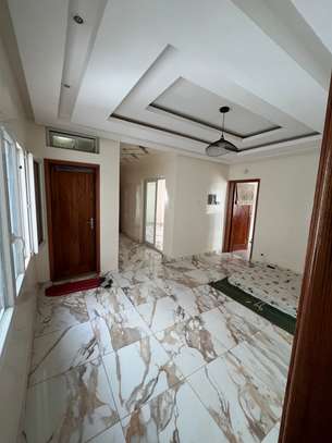 Appartement F4 à louer dans la cité Touba renaissance image 3