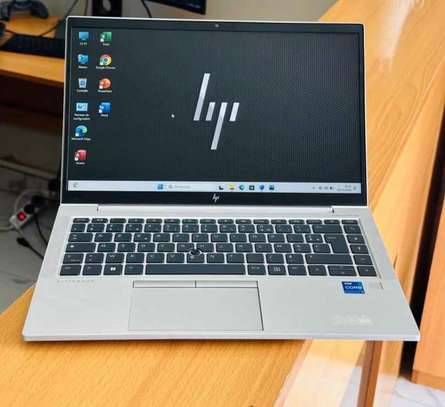 Hp EliteBook 840 G8 image 1