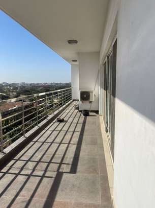 Appartement lumineux de 4 chambre à louer Dakar image 5