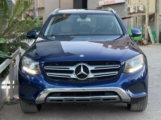 Mercedes GLc 300 image 1