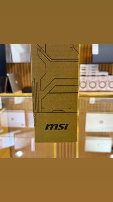 MSI 1 thin15 core i7 image 6