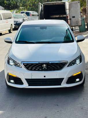 Peugeot 308 2018 image 1