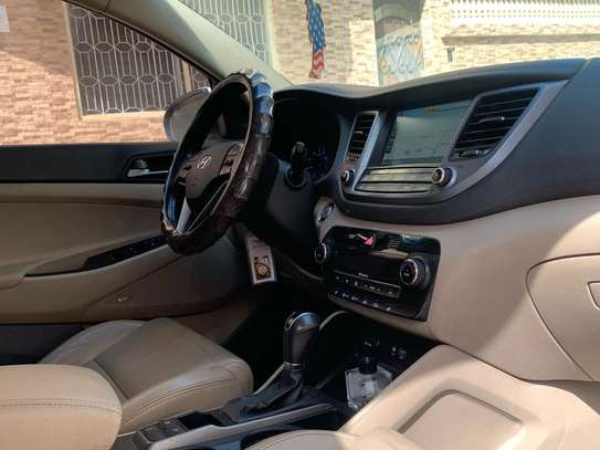 Hyundai Tucson image 8