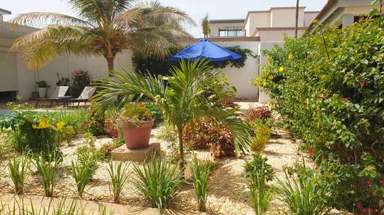 Villa de standing côté mer image 12