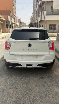SSANGYONG TIVOLI 2017 DIESEL image 8