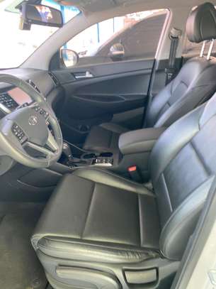 Hyundai Tucson full options image 2