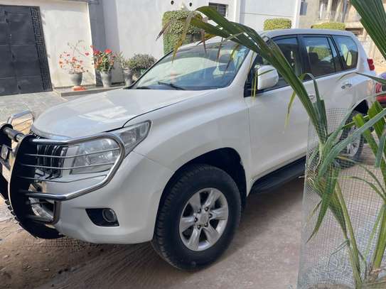 Toyota Prado image 1