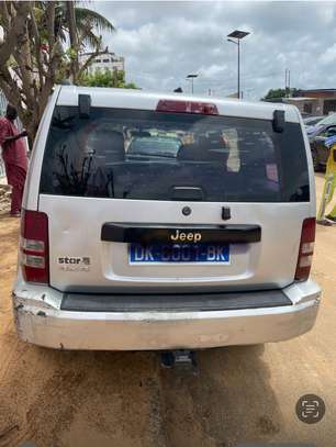 JEEP LIBERTY INCREVABLE image 2