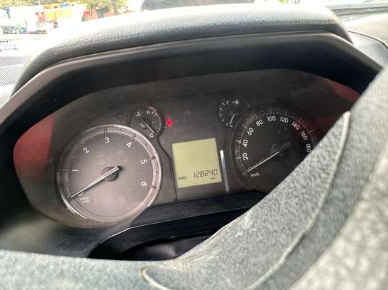 Toyota Prado 2019 image 10