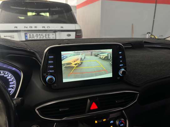 Hyundai Santa Fe Anne 2019 full option image 5