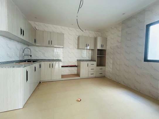 Appartement de type F4 à louer Ngor Virage image 7